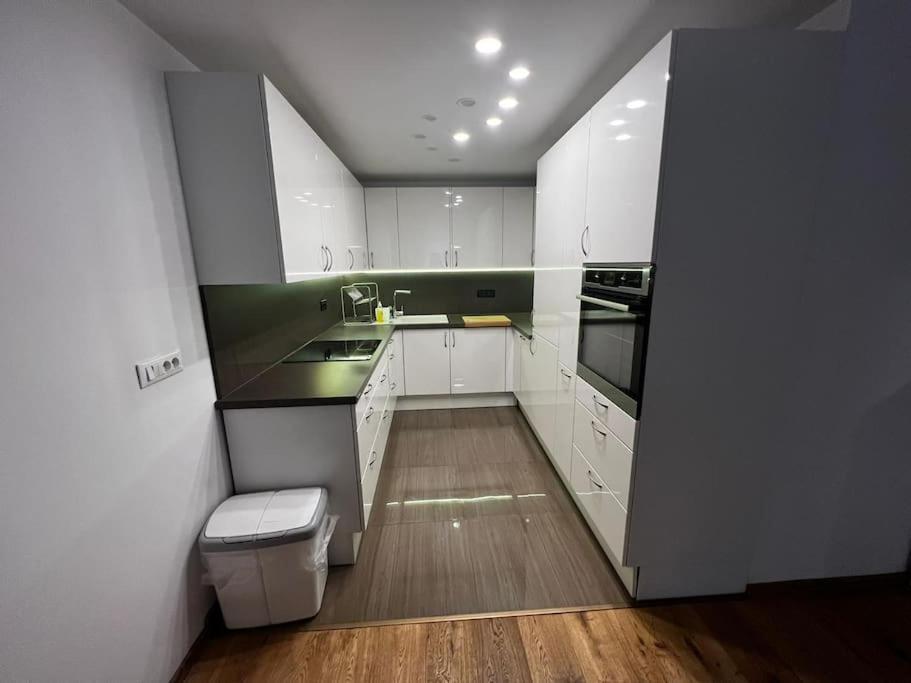 Porec, Tolle 3 Zi-Whg, Sehr Zentral, Top Zustand! Mit Internet Und W-Lan! Luaran gambar